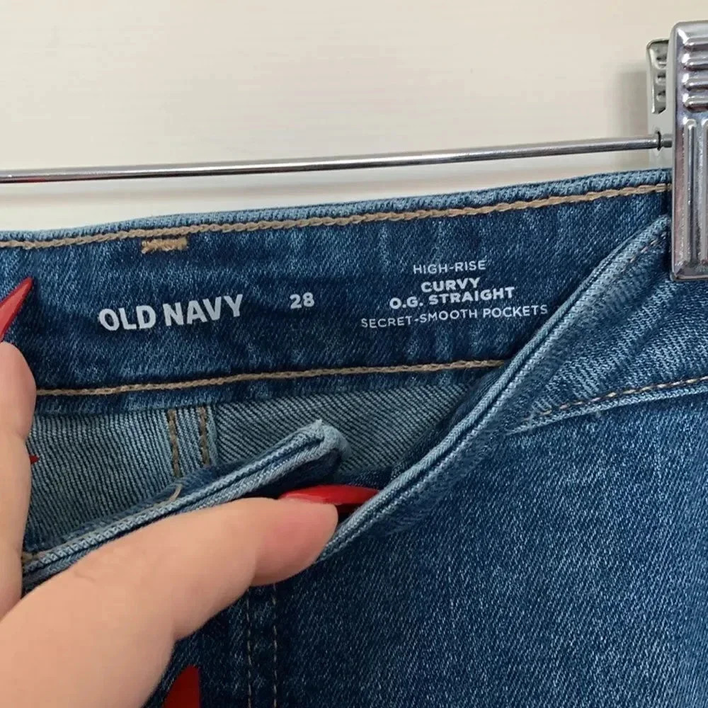 Old Navy Curvy OG Straight Jeans - Picture 4 of 5